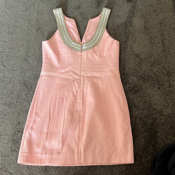 Lily Pulitzer dress size 4! - Picture 2 of 4
